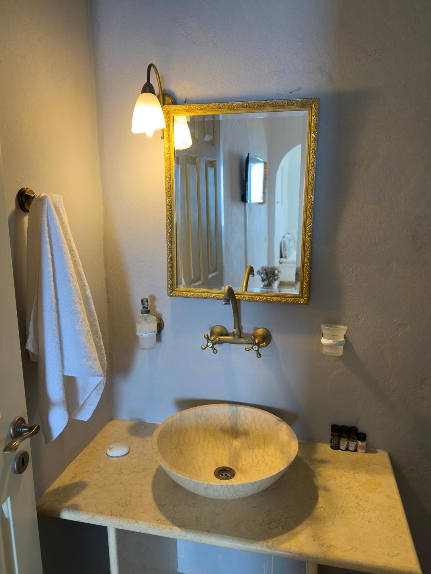Apartment Akti Giannaki *