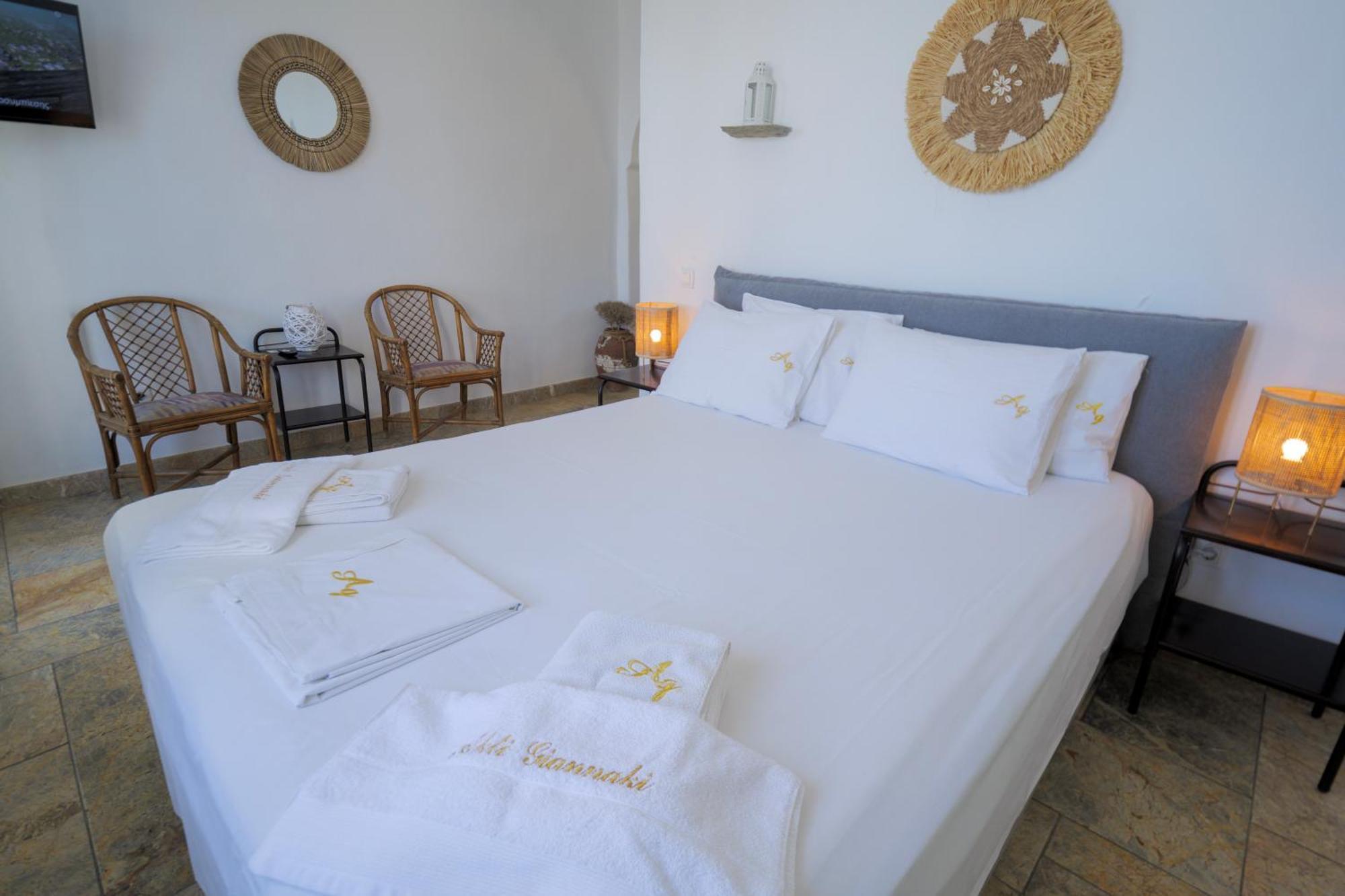 Akti Giannaki Apartment *