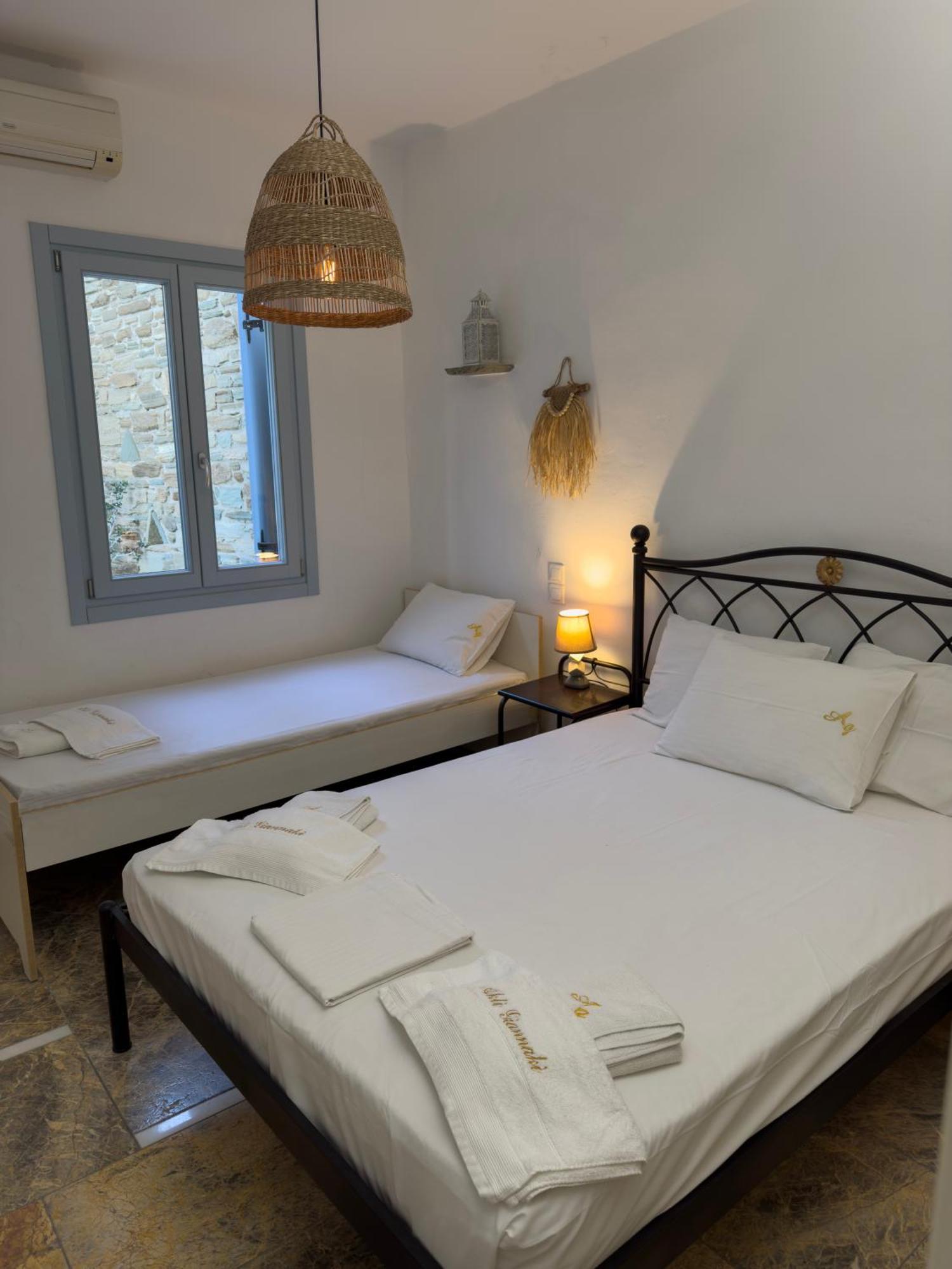 Akti Giannaki Apartment *