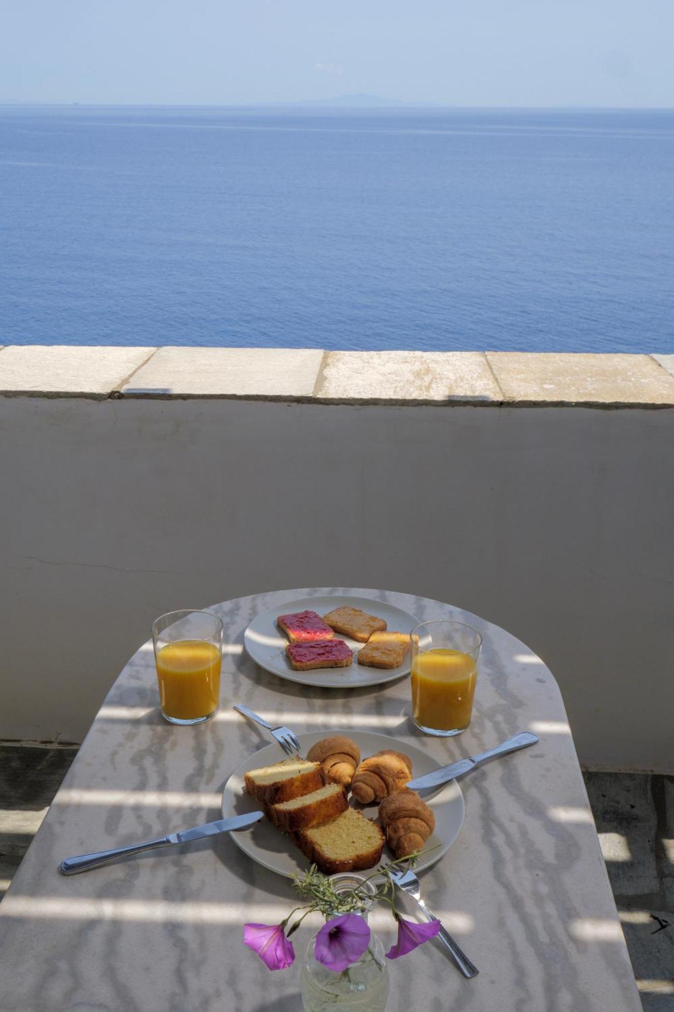 Apartment Akti Giannaki